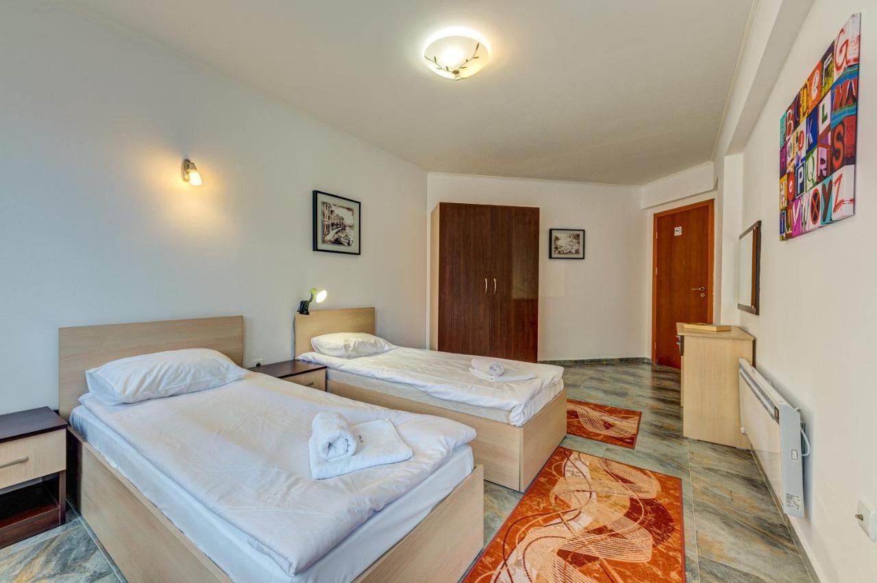 Bright And Spacious 2-Bdr Apartment With Balcony By Flat Mаnager Pamporovo Buitenkant foto