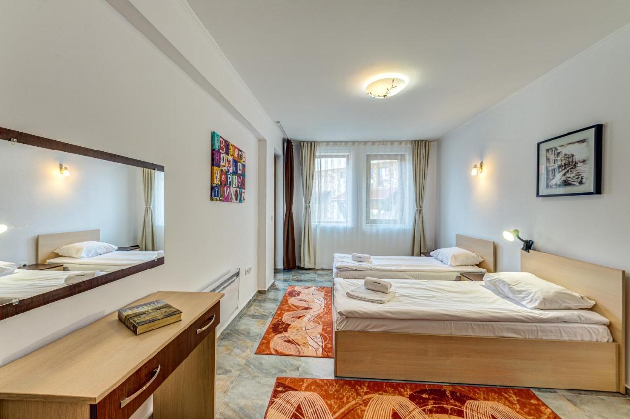 Bright And Spacious 2-Bdr Apartment With Balcony By Flat Mаnager Pamporovo Buitenkant foto
